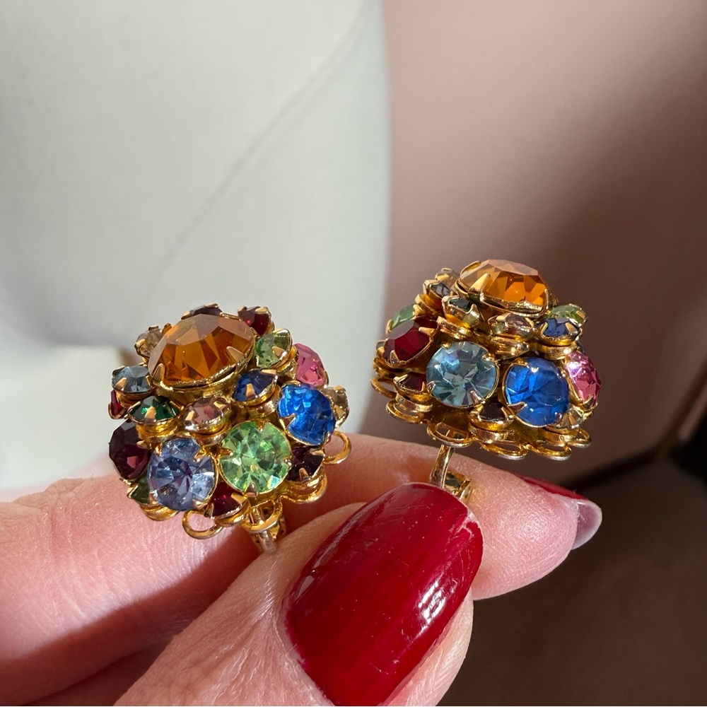Vintage 1940s deco retro fruit salad Chech Crystal tutu cluster clip earrings - Picture 17 of 17